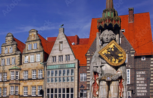 Foto: Am Marktplatz in Bremen, mit Rolandstatue Am Marktplatz in Bremen, mit Rolandstatue