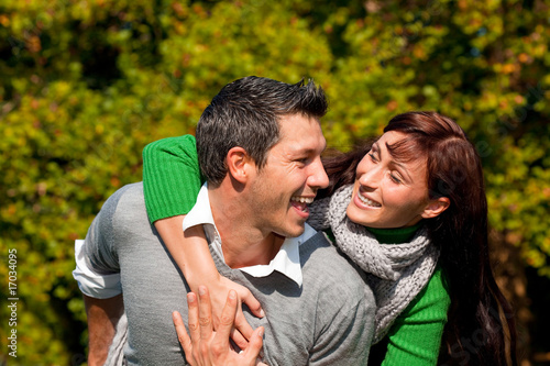 Foto: zu zweit couple im park zu zweit couple im park
