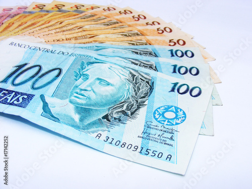 Photo: Reais Reais