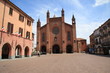 Alba - il Duomo e la piazza