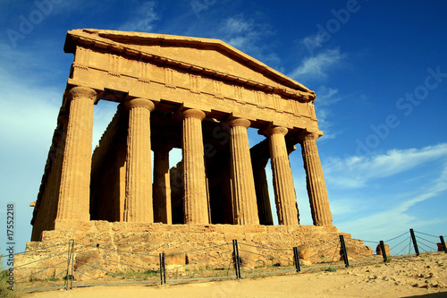 Pictures+of+ancient+greek+temples