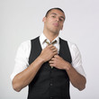 jeune homme d'affaires fier et sur de lui