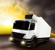 LkW vor Sonnenuntergang