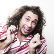 jeune homme imbécile idiot