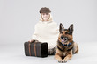 Kind mit Schäferhund