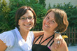 Deux jeune filles souriantes Deux jeune filles souriantes