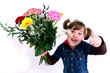 Mädchen mit blumenstrauß