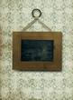 tableau noir grunge sur tapisserie vintage pour message