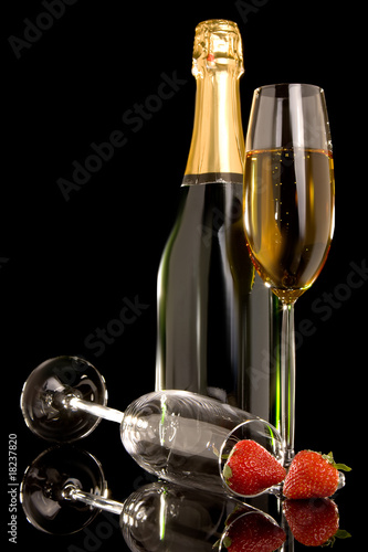 Photo: Fruit and champagne Fruit and champagne
