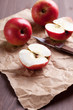 red apples