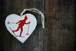 coeur blanc avec skieur rouge