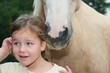 Mädchen mit Pferd 2