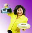 Kofferradio und Torte