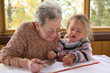 Foto: OMA UND ICH OMA UND ICH