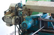 Foto: Steel cutting machine in a factory Steel cutting machine in a factory