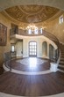 Foto: Circular entrance hallway and staircase with handrail, Palm Springs Circular entrance hallway and staircase with handrail, Palm Springs