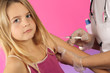 Injection vaccin enfant
