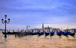 Venezia acqua alta, gondole