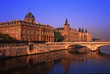 france,paris : conciergerie,tribunal de coommerce et pont au cha