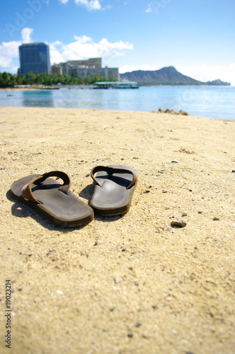 Photo: サンダルと海 サンダルと海