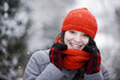 Junge Frau im Schnee Junge Frau im Schnee