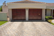 Photos : Wooden brown double garage doors