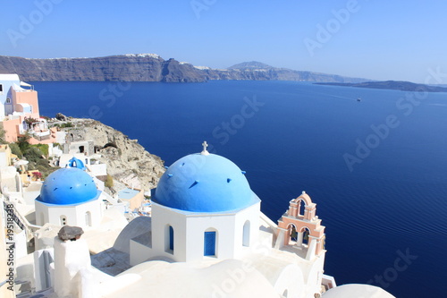 Photo: Eglise à Santorin - Cyclades - Grèce Eglise à Santorin - Cyclades - Grèce