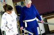 Foto: Woman in physical rehabilitation Woman in physical rehabilitation