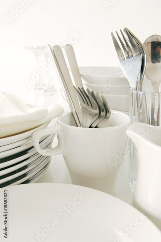 Foto: White tableware White tableware