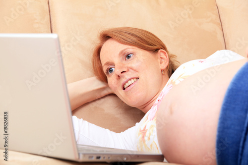Foto: Schwangerschaft und Internet Schwangerschaft und Internet