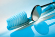 Zahnbürste mit Dentalspiegel