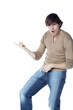 jeune homme caucasien guitariste heureux