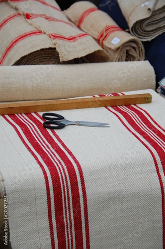 brocante a l'isle sur la sorgue brocante a l'isle sur la sorgue