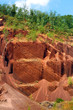 Cava di terra rossa
