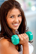woman lifting free weights
