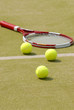 Raquette de tennis et balles