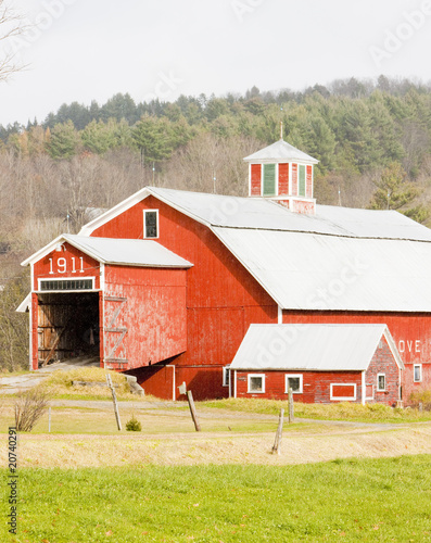 Photo: farm near St. Johnsbury, Vermont, USA farm near St. Johnsbury, Vermont, USA