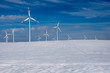Windräder im Schnee