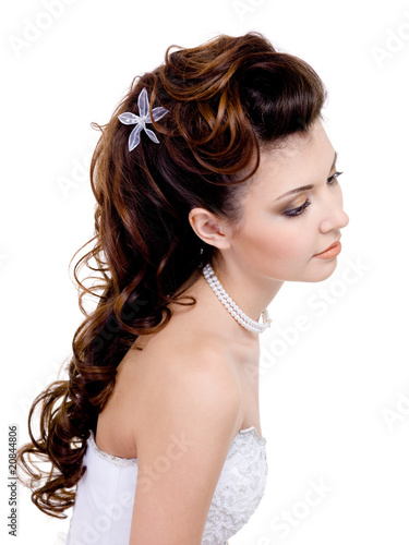 wedding hairstyle picture. beautiful wedding hairstyle