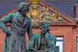 Foto: brüder-grimm-denkmal, rathausdach brüder-grimm-denkmal, rathausdach