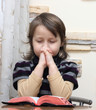prays
