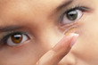 Foto: Put on soft lense Put on soft lense
