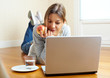eating apple