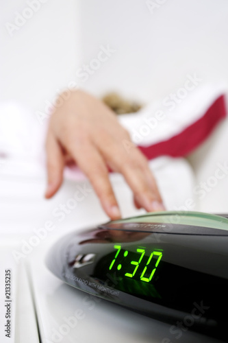 Photo: dormire con sveglia dormire con sveglia
