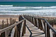 Pasarela hacia el mar