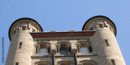 Foto: Türme der St Atoniuskirche in Düsseldorf Türme der St Atoniuskirche in Düsseldorf
