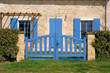 c'est une maison bleue
