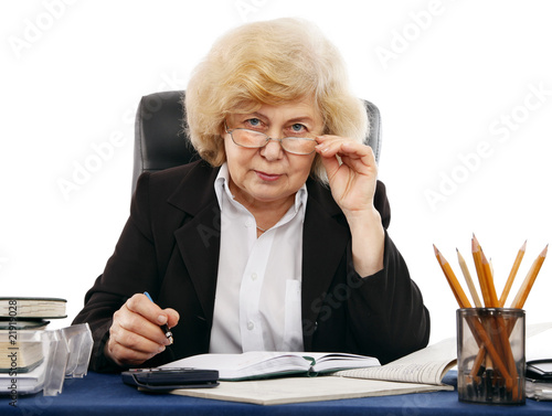 Photo: business woman at the table business woman at the table