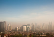 Smog über einer Großstadt