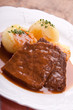 Sauerbraten mit Knödel